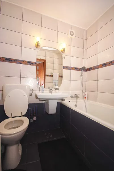 Berceni, Brancoveanu, 1/4, decomandat, mobilat si utilat